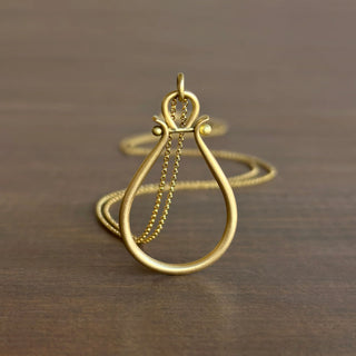 Lyre Pendant in Gold