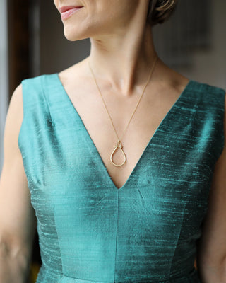 Lyre Pendant in Gold