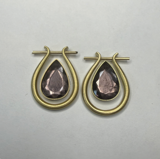 18k Gold Purple Tourmaline Medium Pendulum Earrings